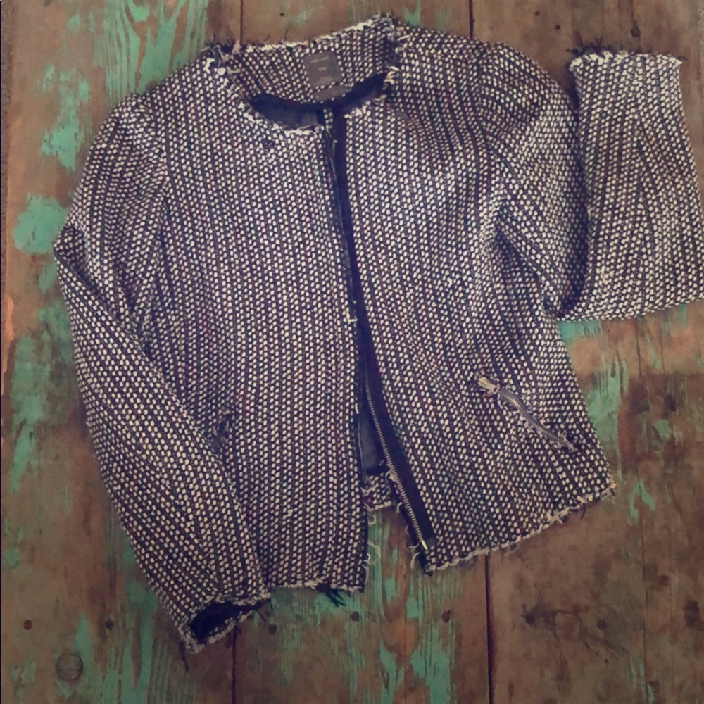 Dress up or down zipper blazer